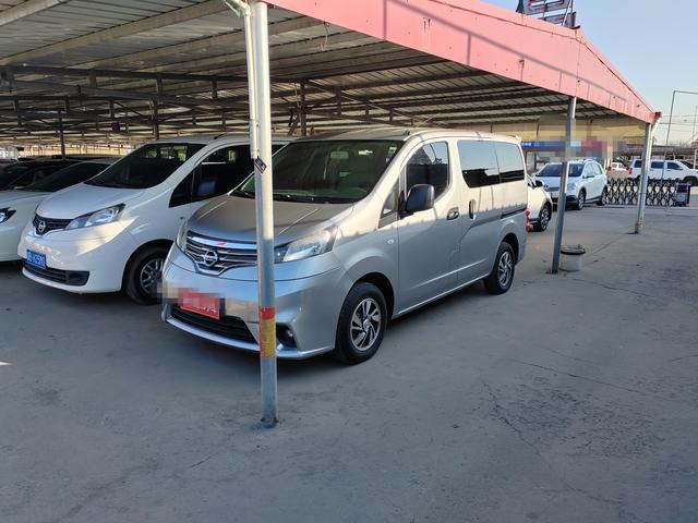 Nissan NV200