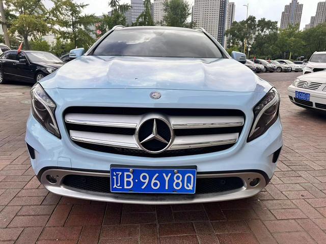 Mercedes-Benz GLA