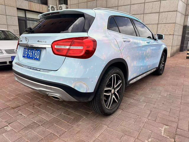 Mercedes-Benz GLA