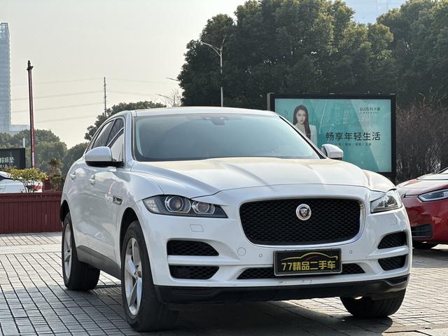 Jaguar F-PACE