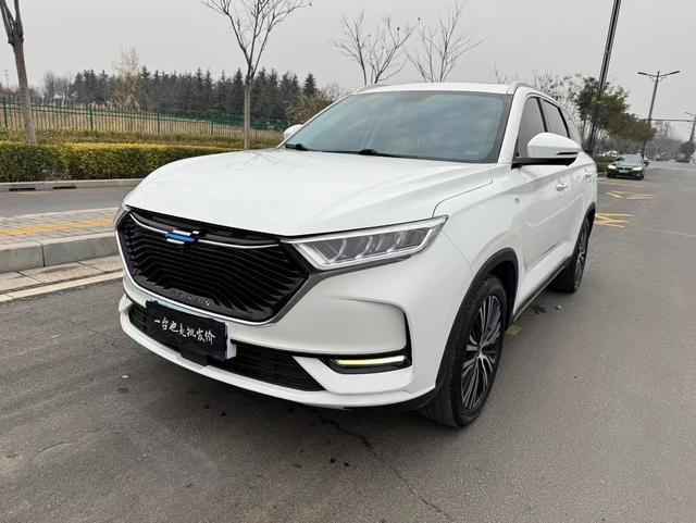 Oshan Changan Auchan X7