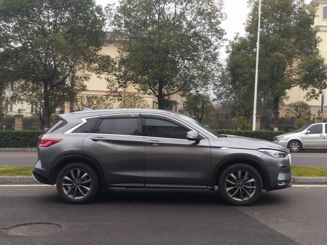 Infiniti QX50