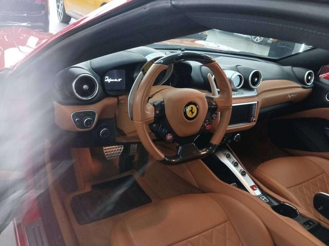 Ferrari California T