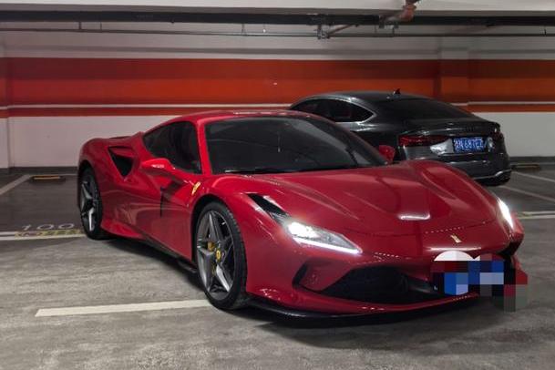 Ferrari F8