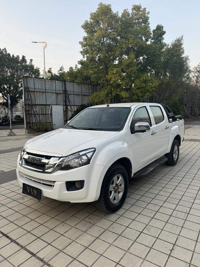 Isuzu D-MAX