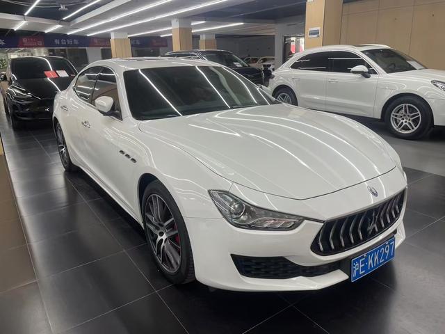 Maserati Ghibli