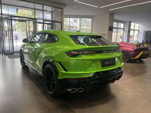 Lamborghini Urus