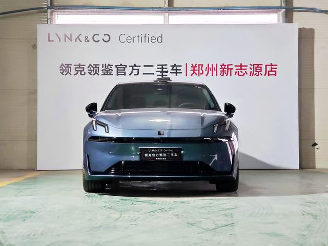 Lynk & Co 07 EM-P