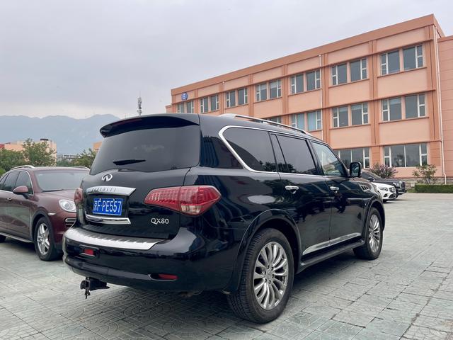 Infiniti QX80