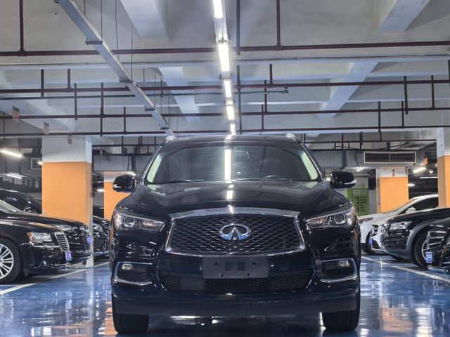 Infiniti QX60 (imported)