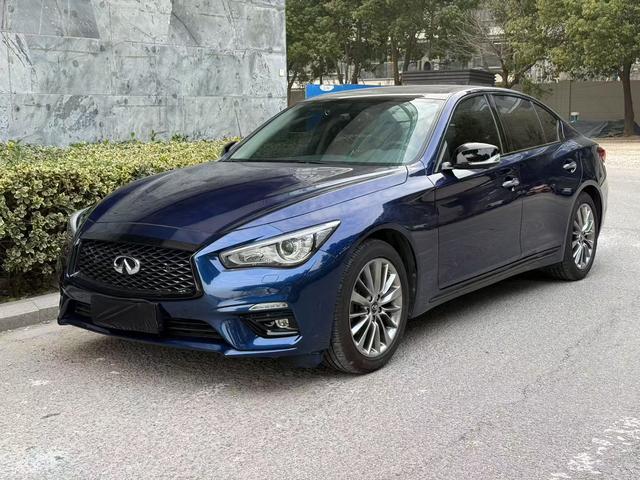 Infiniti Q50L