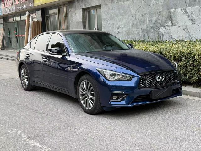 Infiniti Q50L