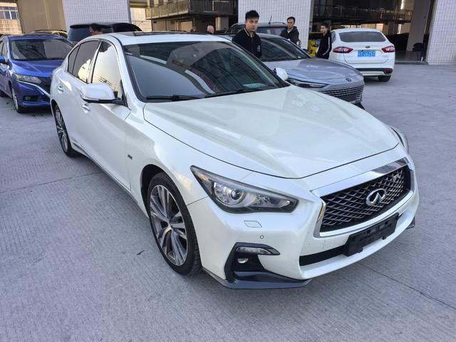 Infiniti Q50L