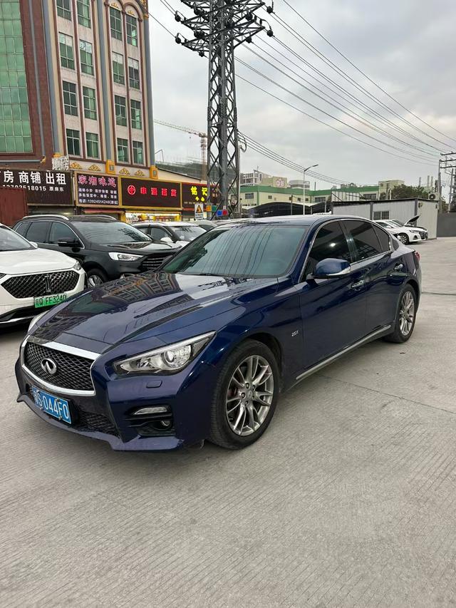 Infiniti Q50L