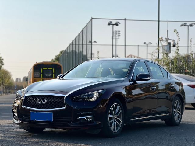 Infiniti Q50L