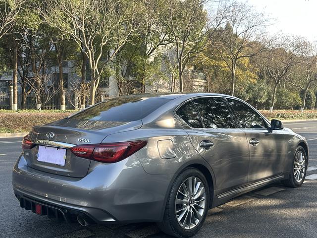 Infiniti Q50L