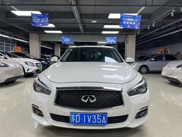 Infiniti Q50L