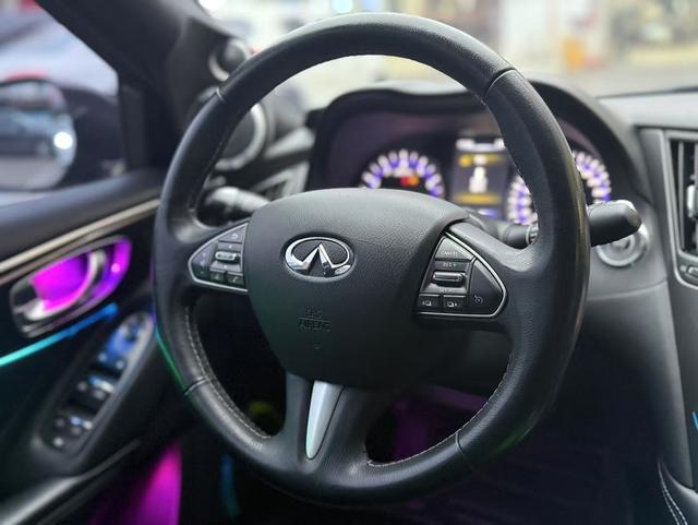 Infiniti Q50L