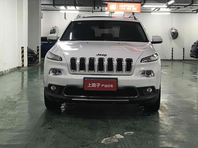 Jeep Free light