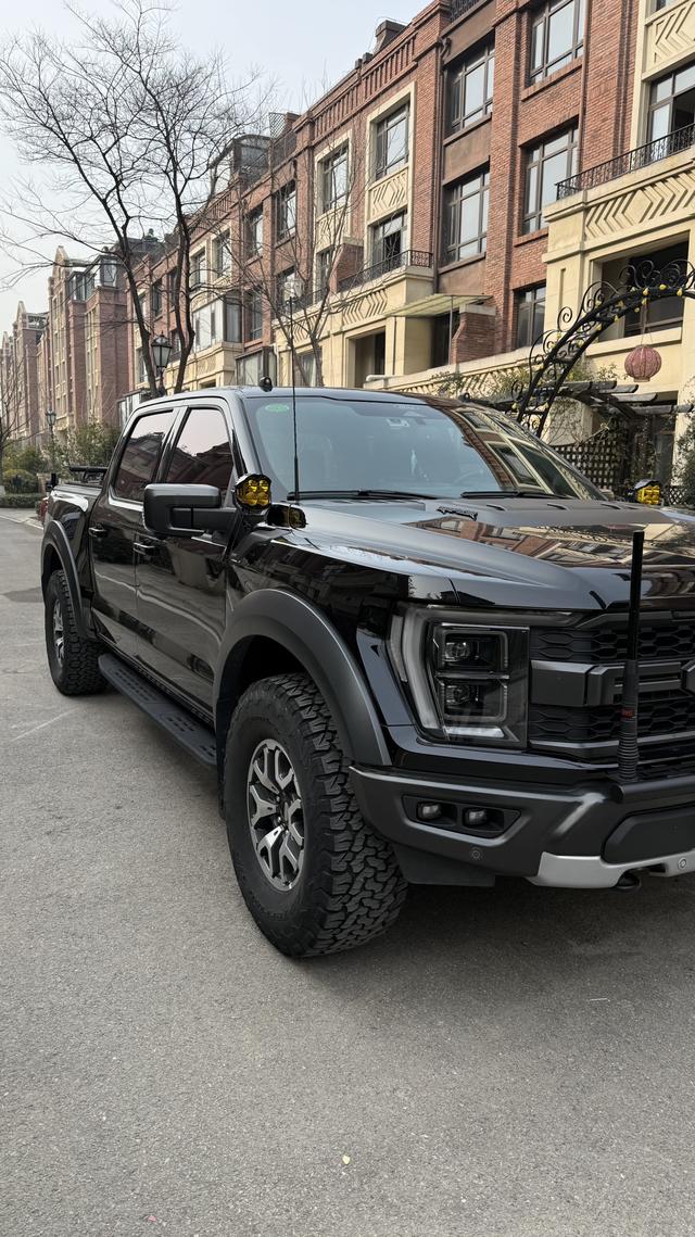 Ford F-150 Raptor