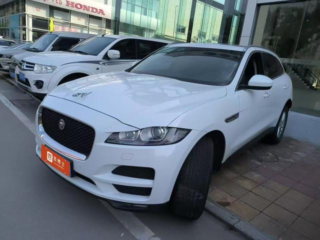 Jaguar F-PACE