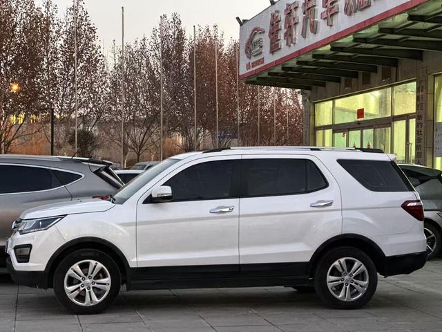 Oshan Changan Auchan CX70