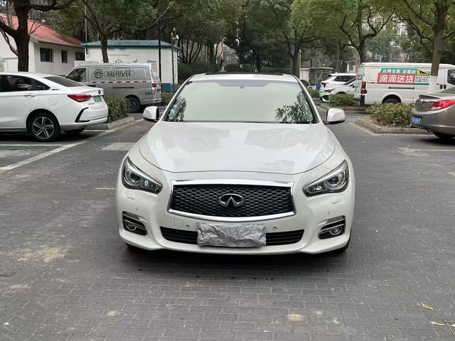 Infiniti Q50L