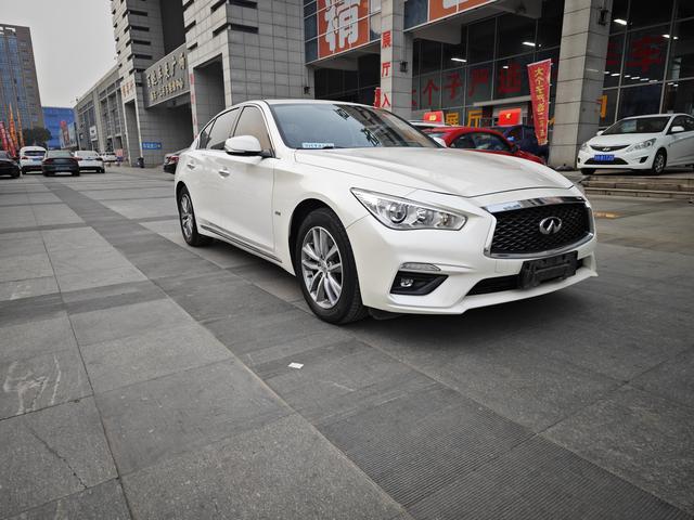 Infiniti Q50L