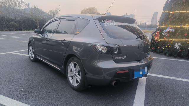 Mazda 3 (imported)