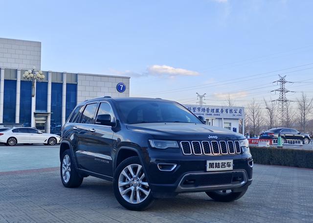 Jeep Grand Cherokee (imported)