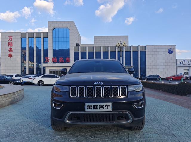 Jeep Grand Cherokee (imported)