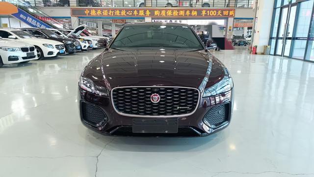 Jaguar XFL