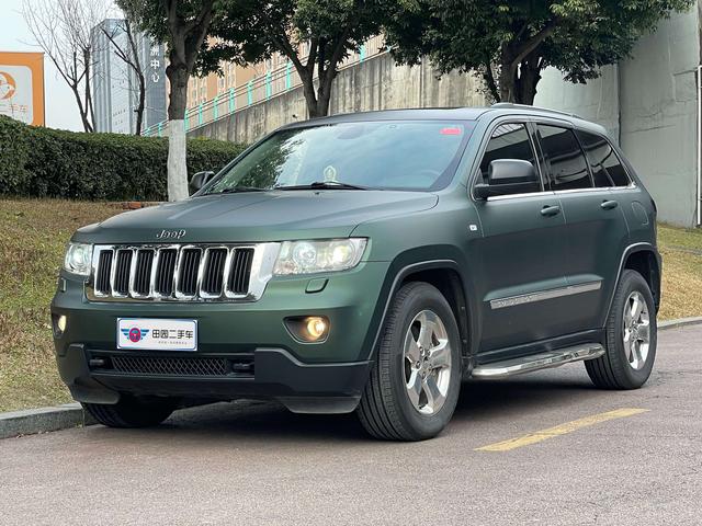 Jeep Grand Cherokee (imported)