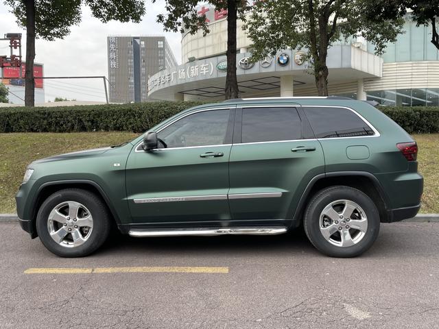 Jeep Grand Cherokee (imported)