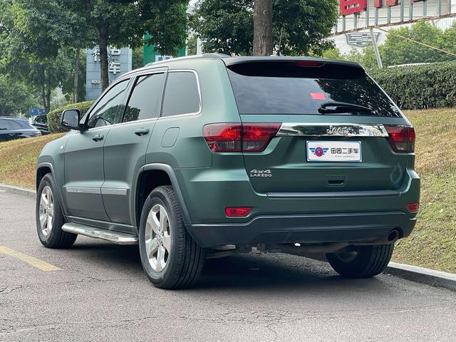 Jeep Grand Cherokee (imported)