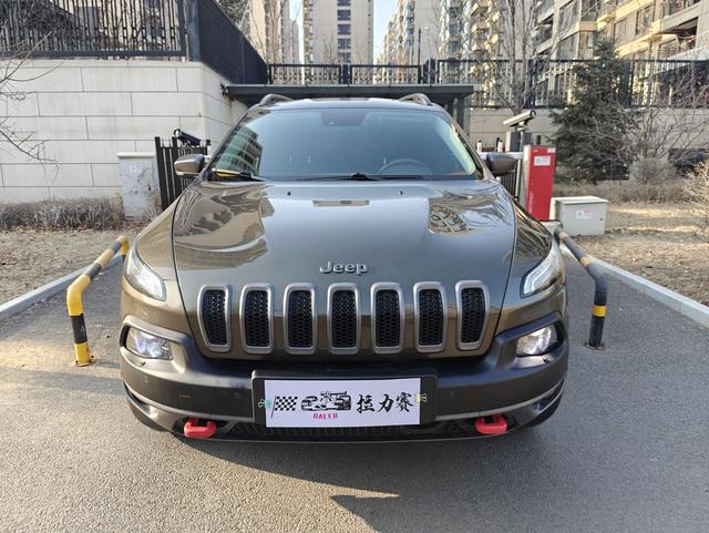 Jeep Free light (imported)