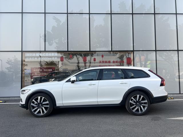 Volvo V90