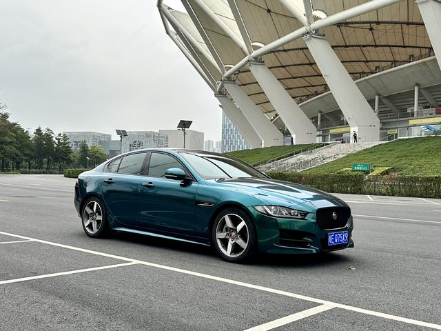 Jaguar XE