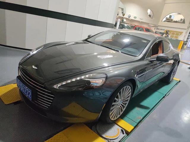 Aston Martin Rapide