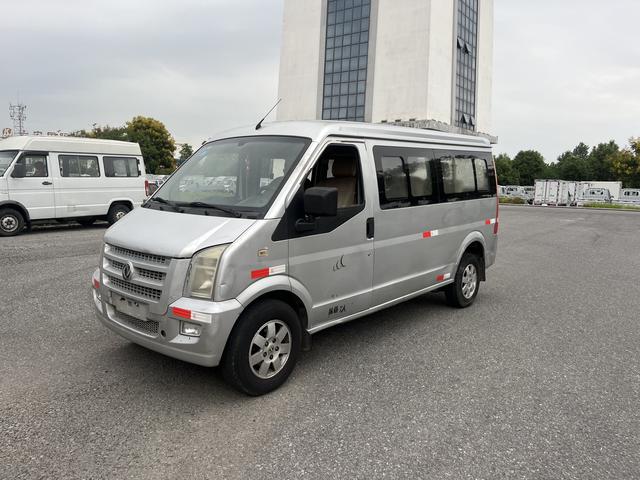 Dongfeng Xiaokang C37