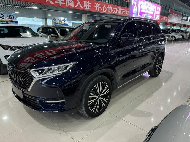 Oshan Changan Auchan X7