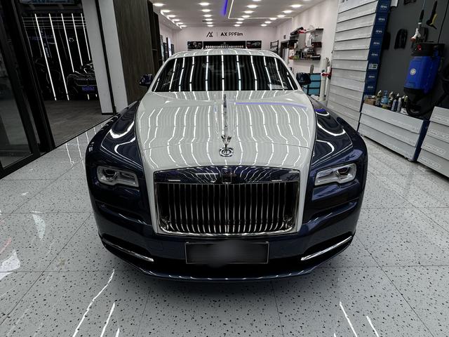 Rolls Royce Phantom