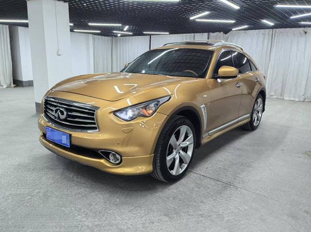 Infiniti QX70