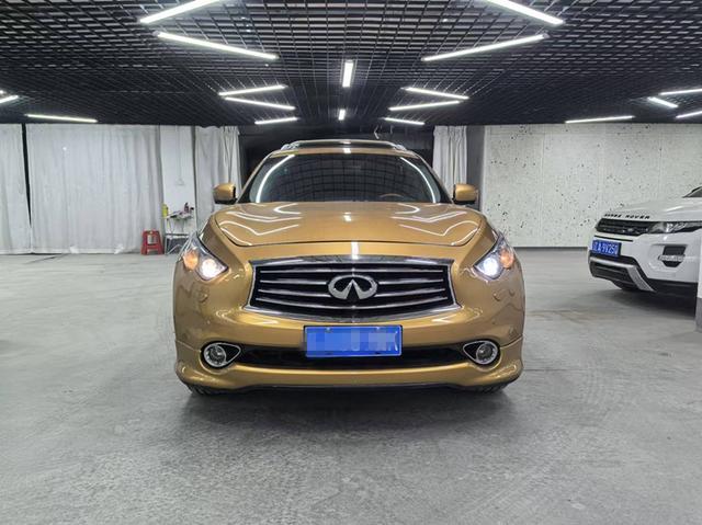 Infiniti QX70