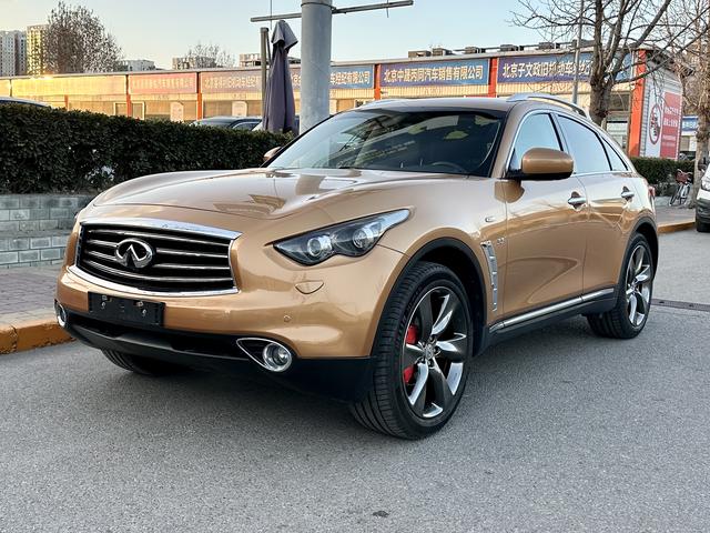 Infiniti QX70