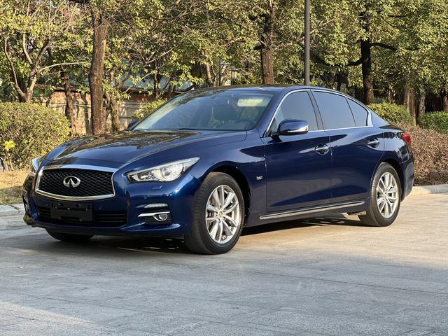 Infiniti Q50L