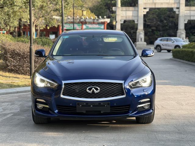 Infiniti Q50L