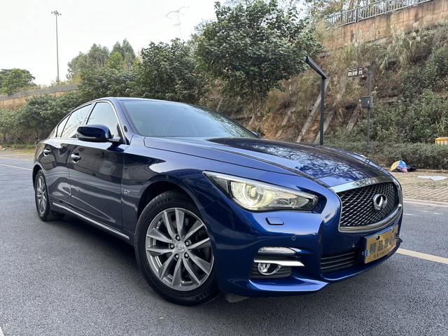 Infiniti Q50L