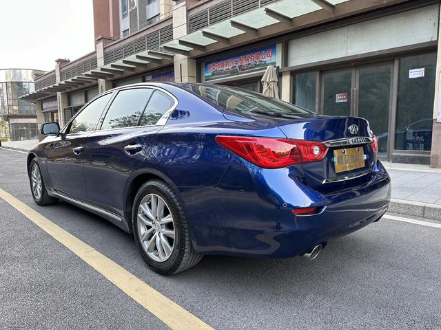 Infiniti Q50L