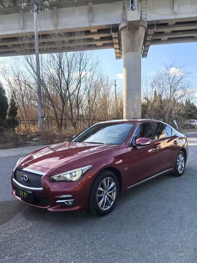 Infiniti Q50L